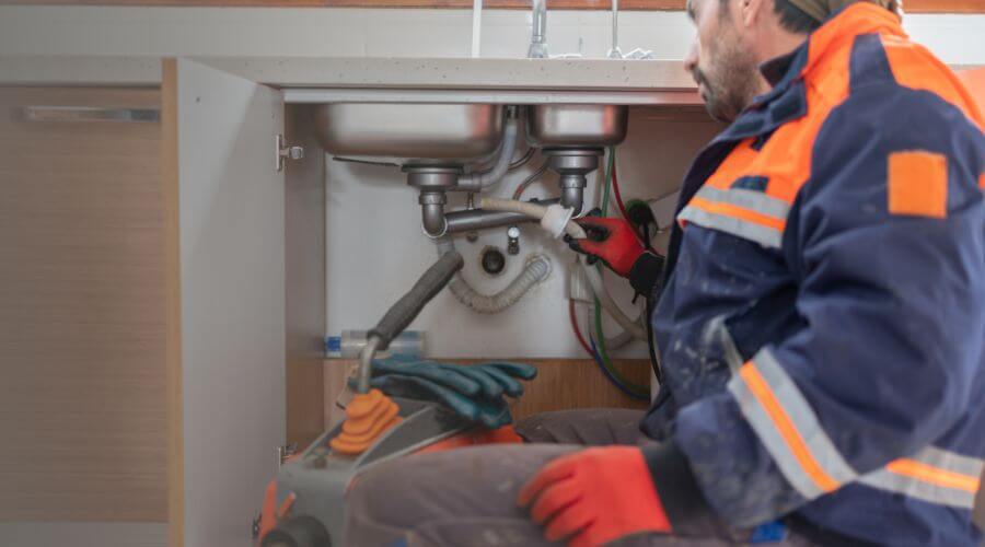 Professional tankless water heater installation services in Maple Rapids, MI